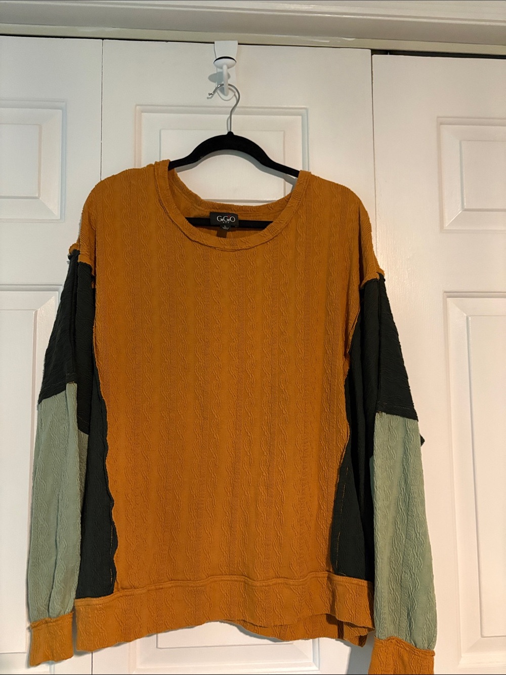 Gigio Colorblock Cable Knit Sweatshirt - Mustard & Olive